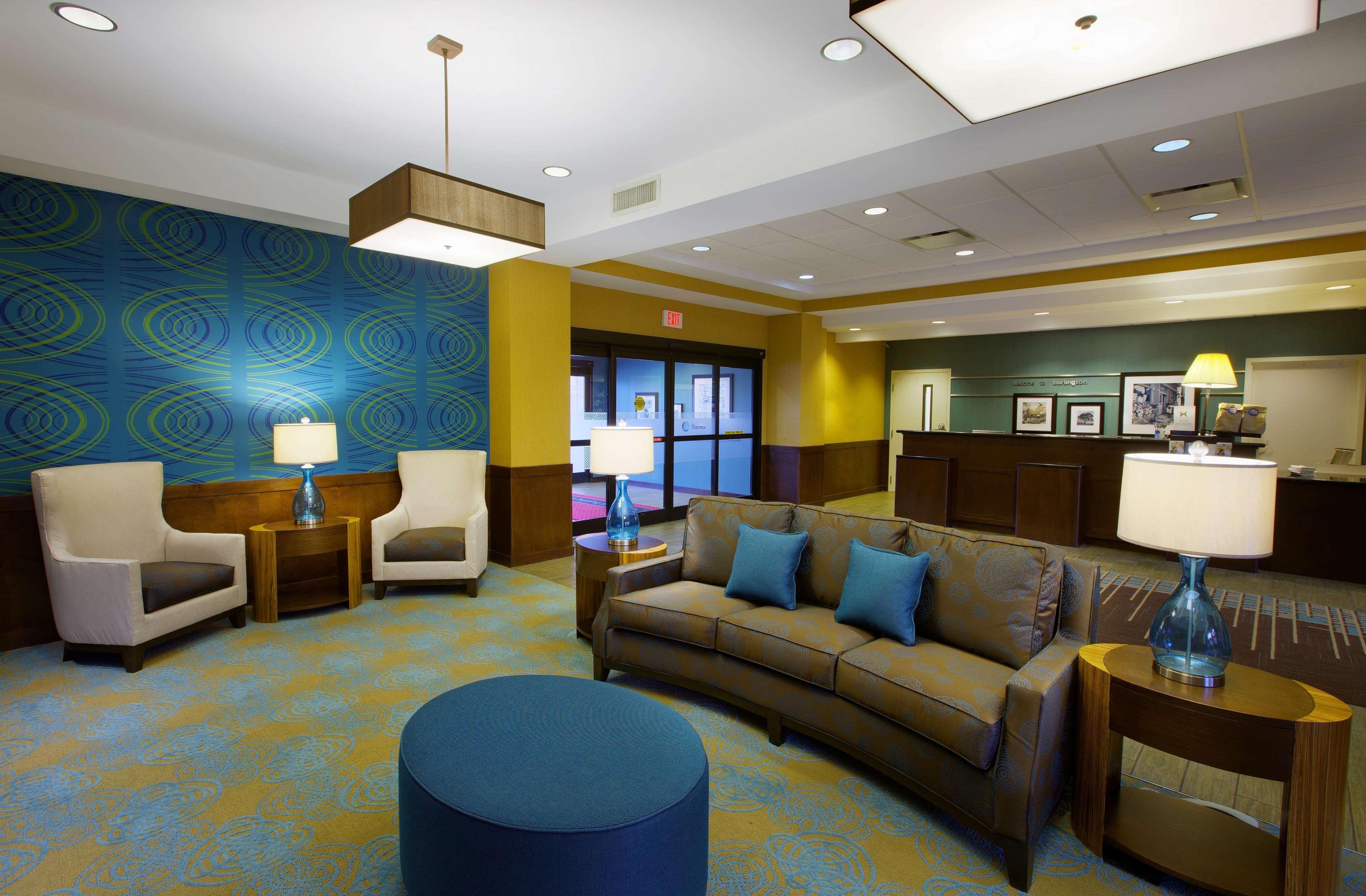 Hampton Inn & Suites Burlington Esterno foto