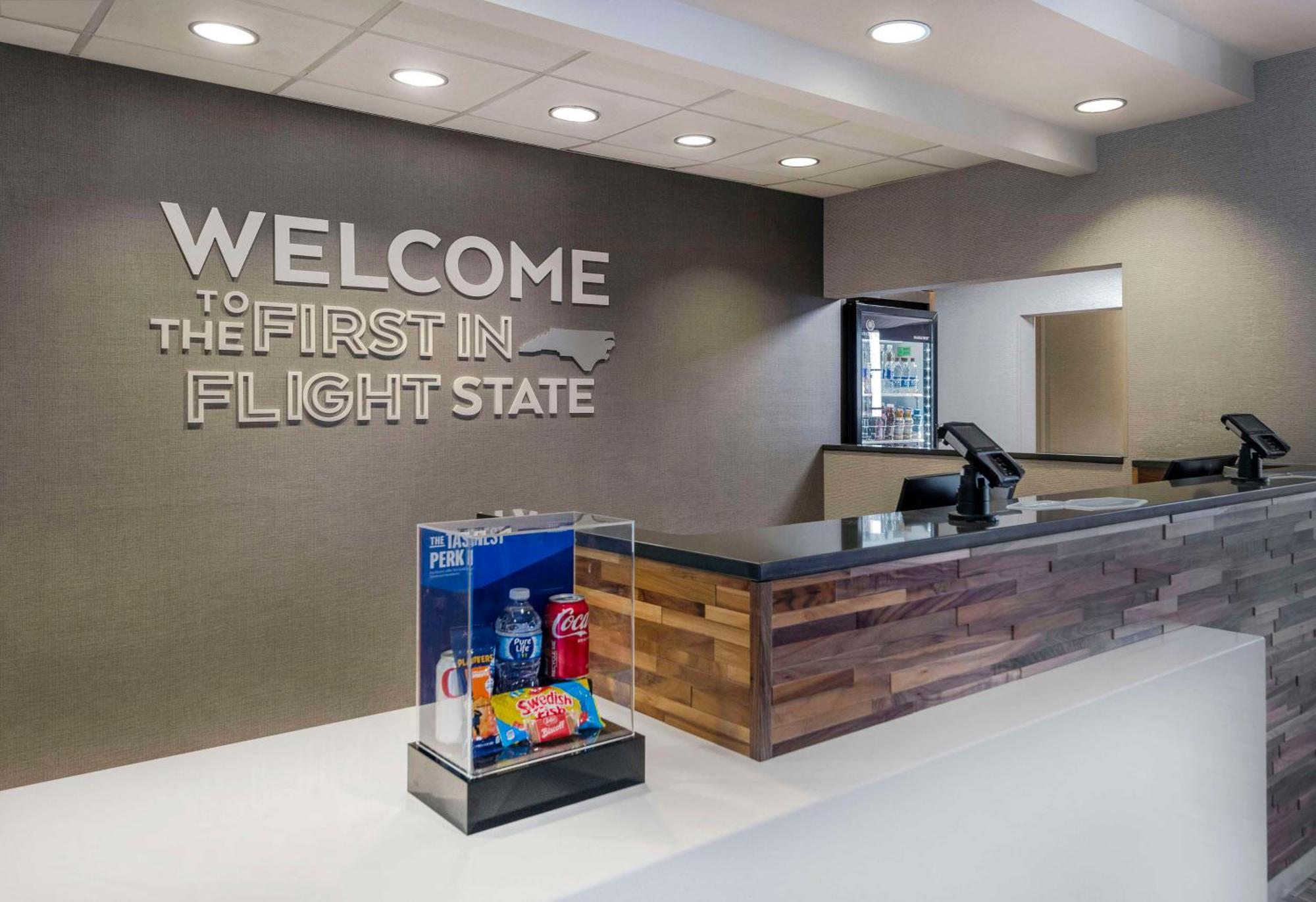 Hampton Inn & Suites Burlington Esterno foto