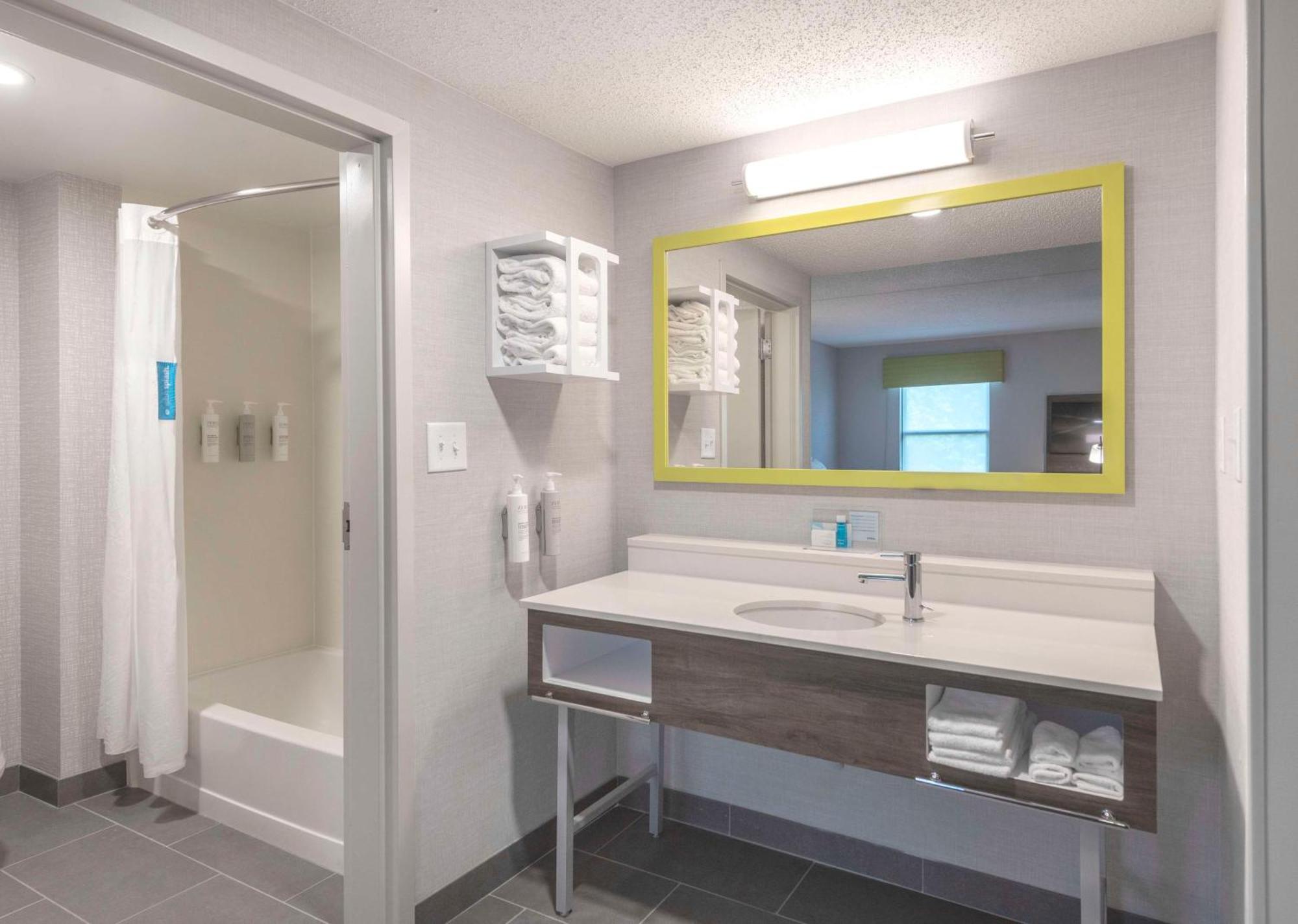 Hampton Inn & Suites Burlington Esterno foto