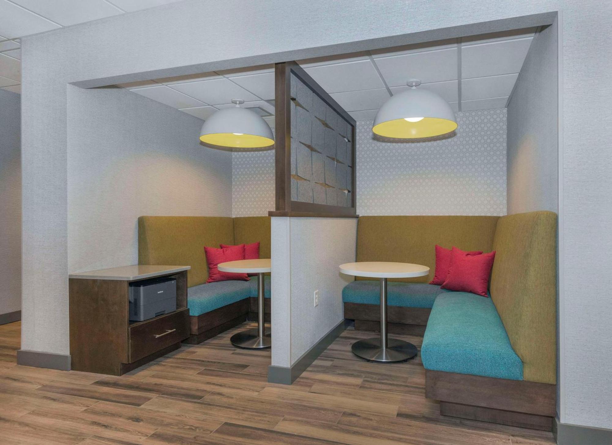Hampton Inn & Suites Burlington Esterno foto