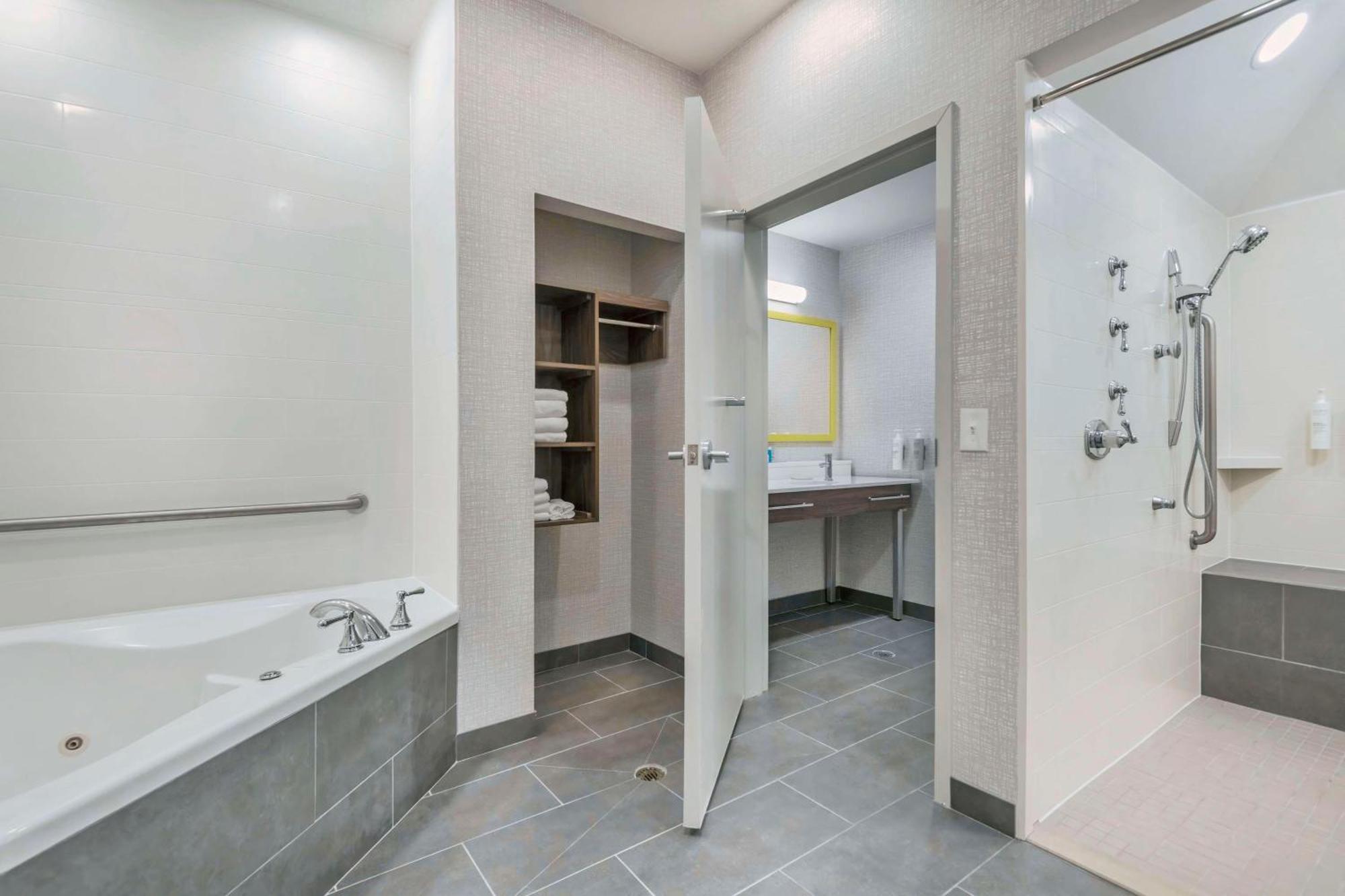 Hampton Inn & Suites Burlington Esterno foto