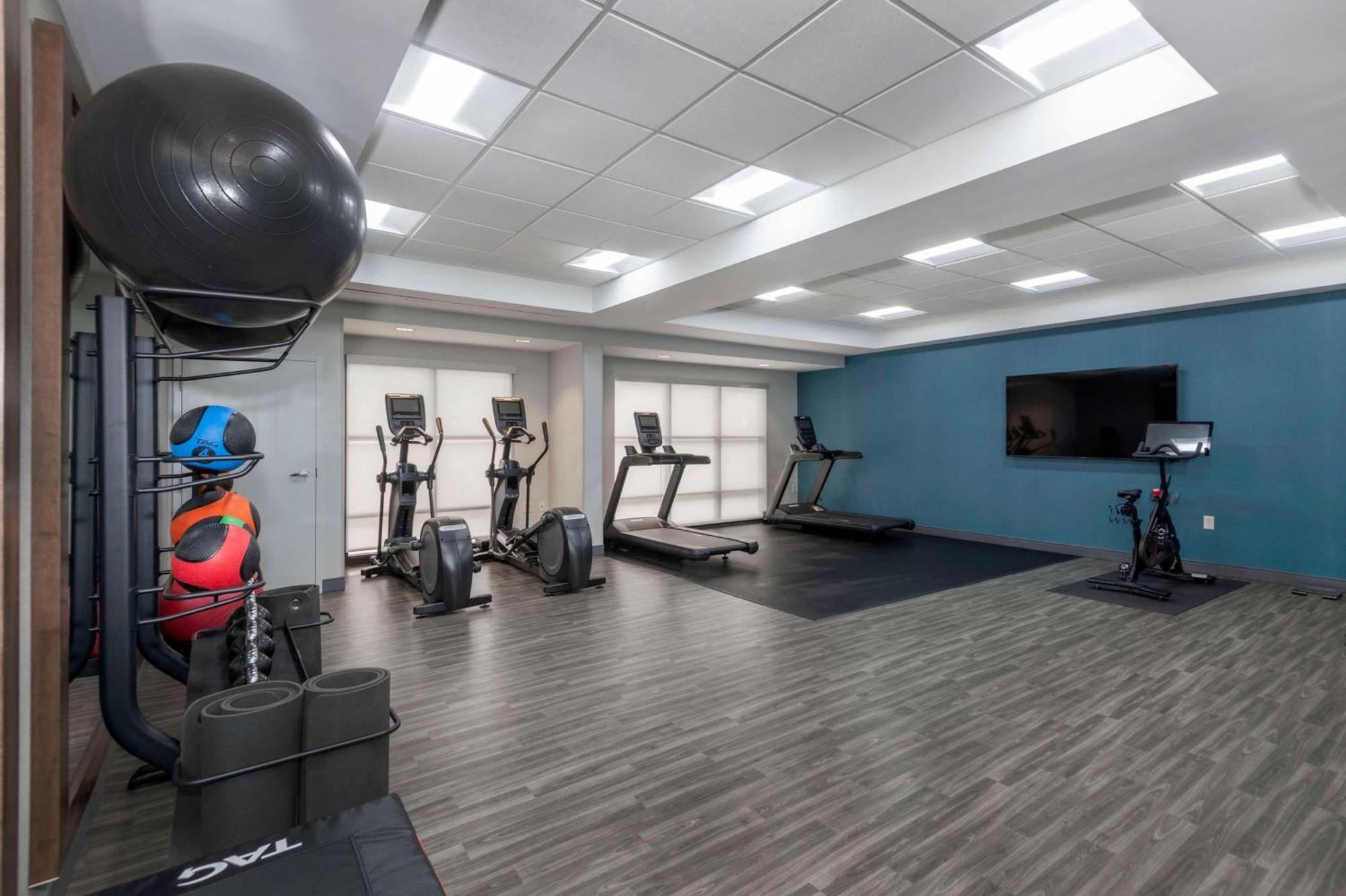 Hampton Inn & Suites Burlington Esterno foto