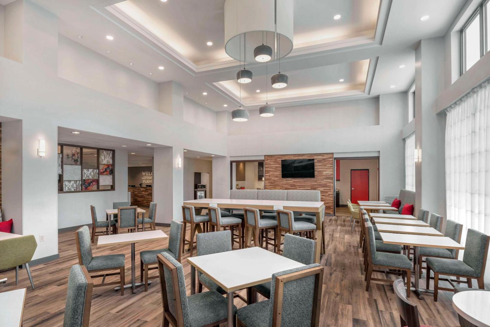 Hampton Inn & Suites Burlington Esterno foto