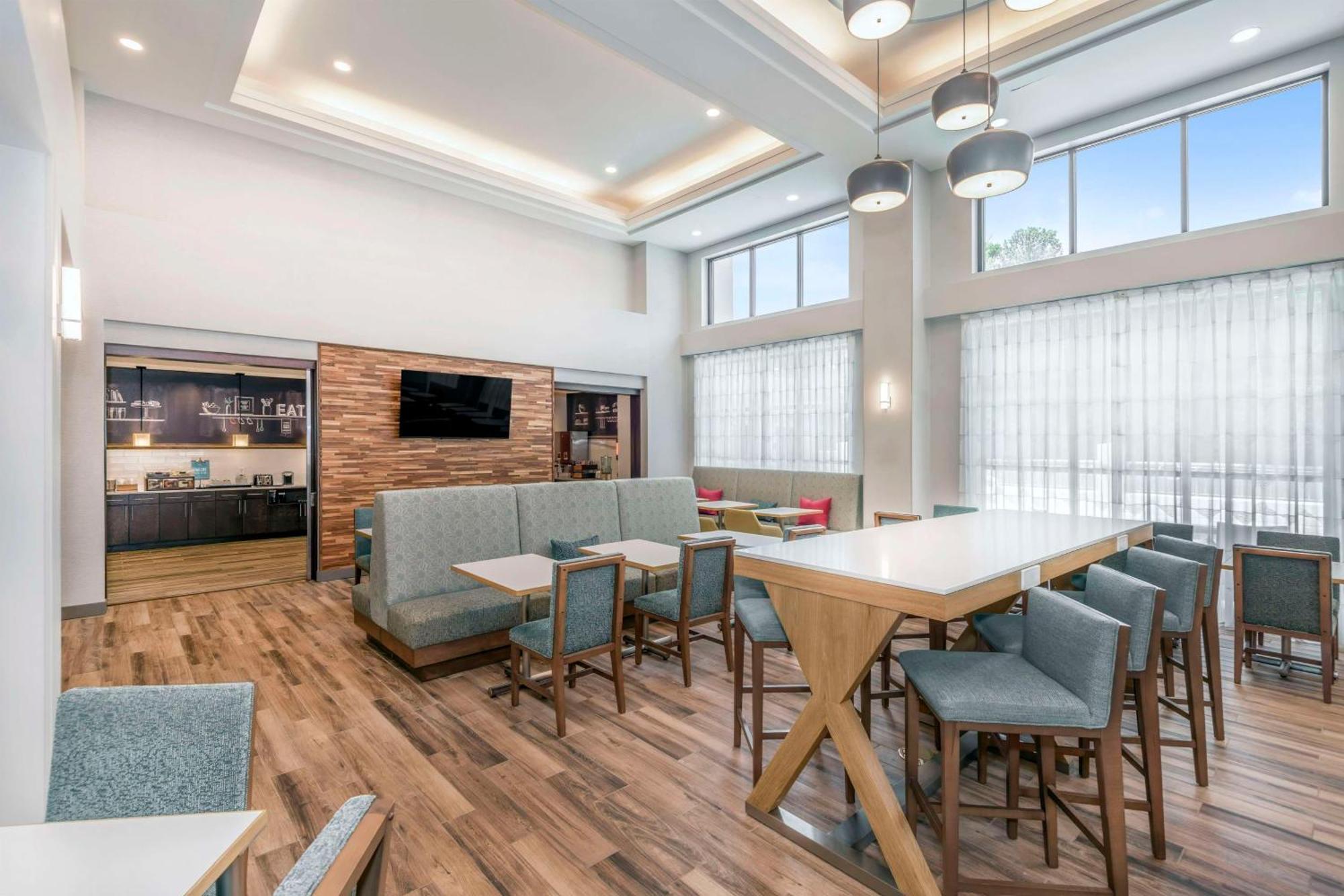 Hampton Inn & Suites Burlington Esterno foto