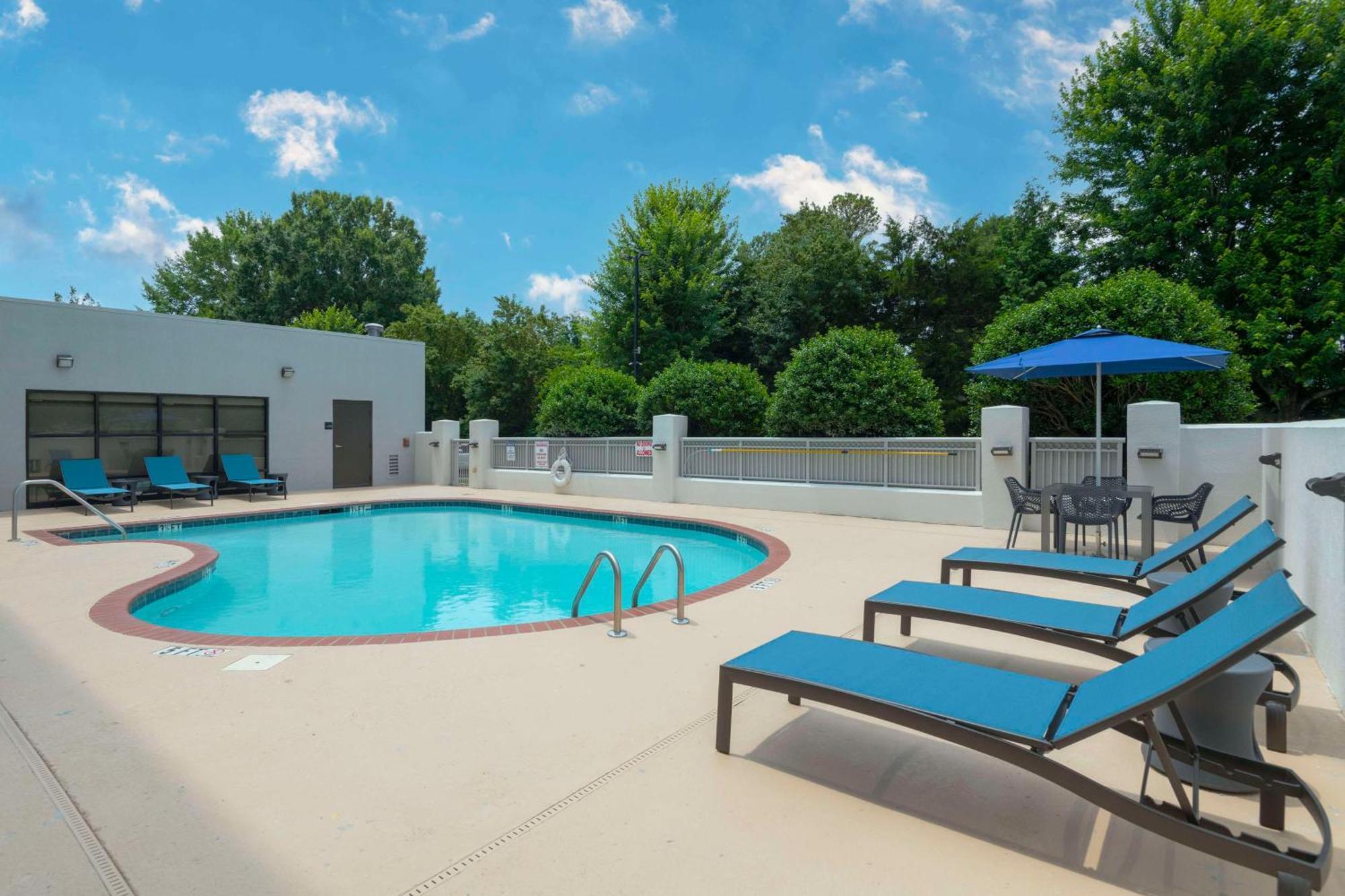 Hampton Inn & Suites Burlington Esterno foto